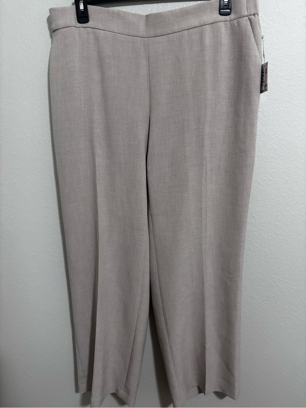 Kasper women’s NWT pull on dress pants